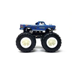 2020 Hot Wheels Monster Trucks BIGFOOT 1:64 Fan Favorites 04/06 (re3)
